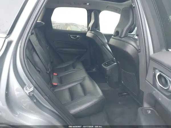 LYV102RL6KB200139 2019 VOLVO XC60 - Image 8