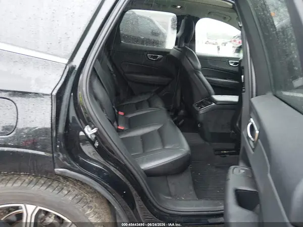 LYV102RL7JB118340 2018 VOLVO XC60 - Image 8