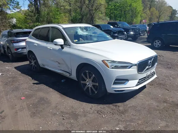 LYV102RL9JB097541 2018 VOLVO XC60 - Image 1