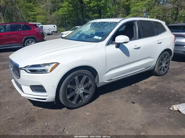 LYV102RL9JB097541 2018 VOLVO XC60 - Image 2