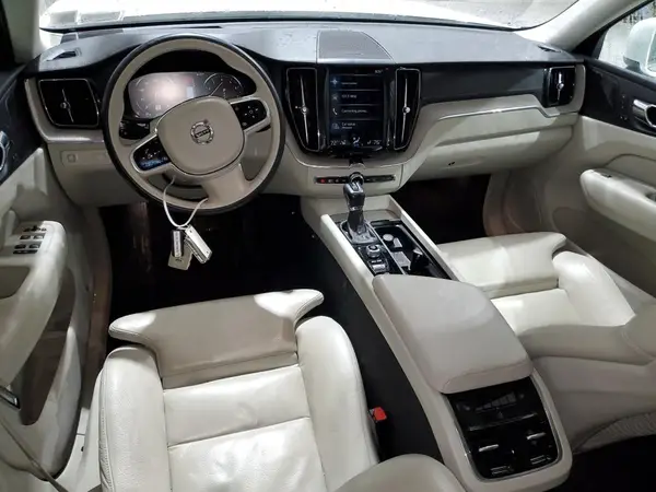 LYV102RL9KB178850 2019 VOLVO XC60 - Image 8