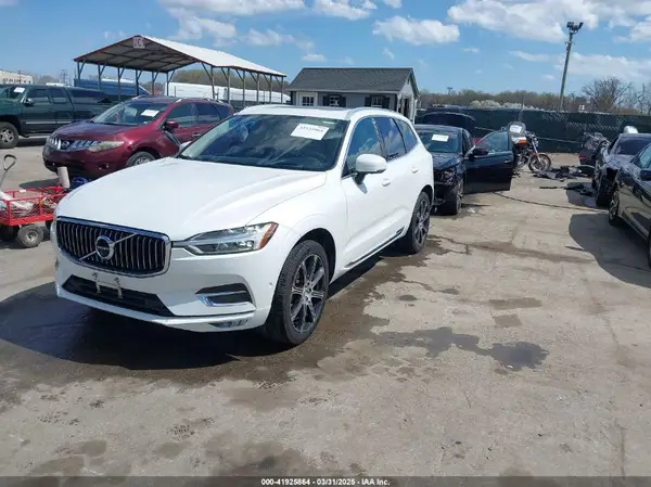 LYV102RL9KB284828 2019 VOLVO XC60 - Image 2