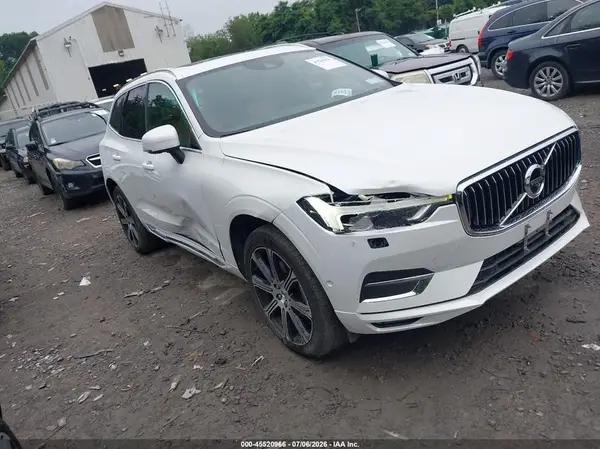 LYV102RLXKB184284 2019 VOLVO XC60 - Image 1