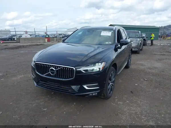 LYV102RLXKB284174 2019 VOLVO XC60 - Image 2
