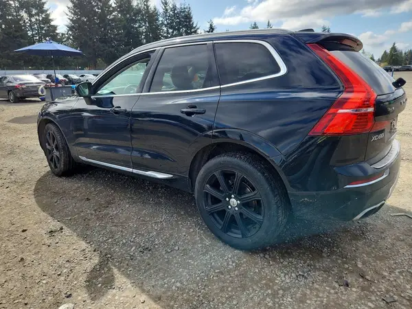 LYV102RLXKB306769 2019 VOLVO XC60 - Image 2