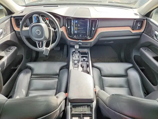 LYV102RLXKB306769 2019 VOLVO XC60 - Image 8