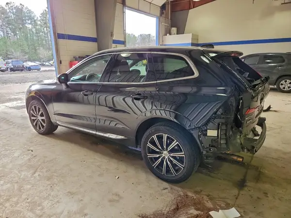 LYV102RLXKB307470 2019 VOLVO XC60 - Image 2