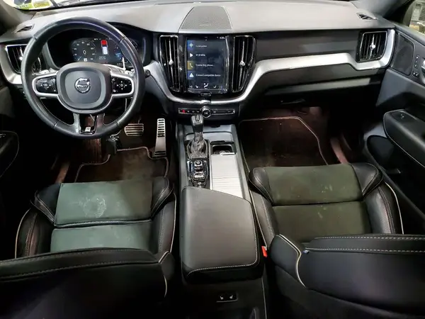 LYV102RM1KB242565 2019 VOLVO XC60 - Image 8