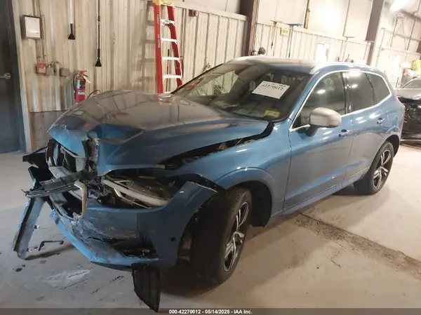 LYV102RM1KB296870 2019 VOLVO XC60 - Image 2