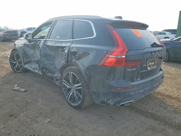 LYV102RM1KB322254 2019 VOLVO XC60 - Image 2