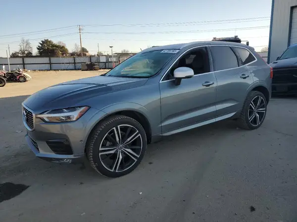 LYV102RM2KB279883 2019 VOLVO XC60 - Image 1