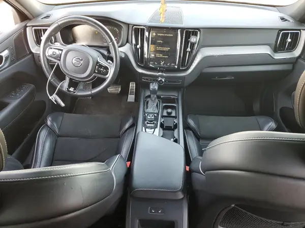 LYV102RM2KB279883 2019 VOLVO XC60 - Image 8