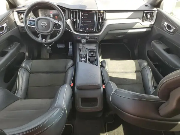 LYV102RM3JB110065 2018 VOLVO XC60 - Image 8