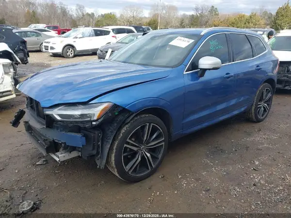 LYV102RM7KB293438 2019 VOLVO XC60 - Image 2