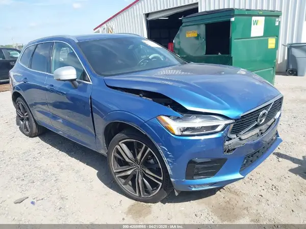 LYV102RM8JB096499 2018 VOLVO XC60 - Image 1