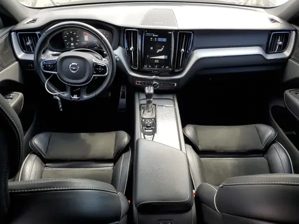 LYV102RM8KB292430 2019 VOLVO XC60 - Image 8