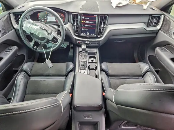 LYV102RM9KB296793 2019 VOLVO XC60 - Image 8