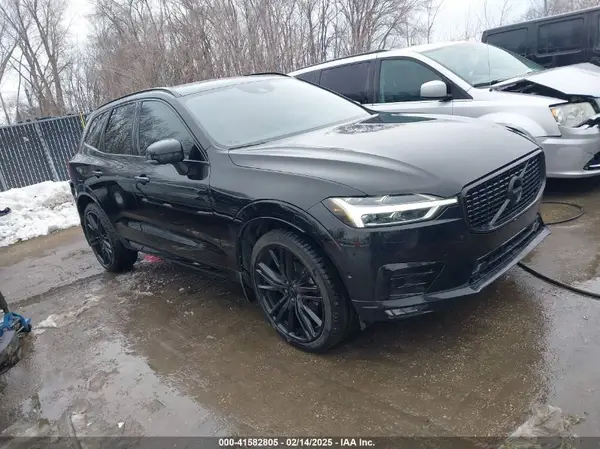 LYV102RM9KB297622 2019 VOLVO XC60 - Image 1