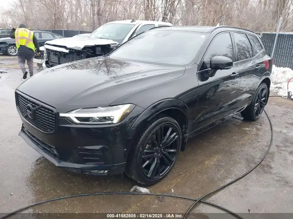 LYV102RM9KB297622 2019 VOLVO XC60 - Image 2