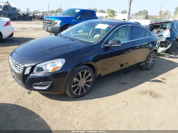 LYV402FK0GB096523 2016 VOLVO S60 - Image 2