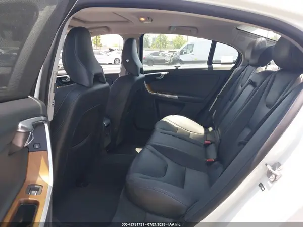 LYV402FK3GB107420 2016 VOLVO S60 - Image 8