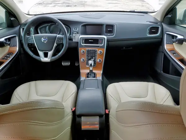 LYV402FK5GB113607 2016 VOLVO S60 - Image 8