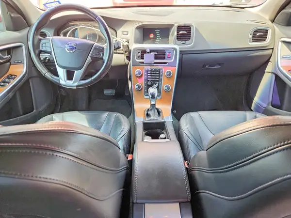 LYV402FK6GB100090 2016 VOLVO S60 - Image 8