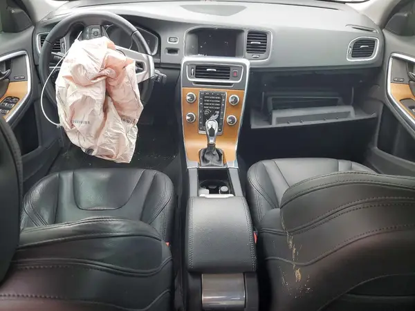 LYV402FK6GB105810 2016 VOLVO S60 - Image 8