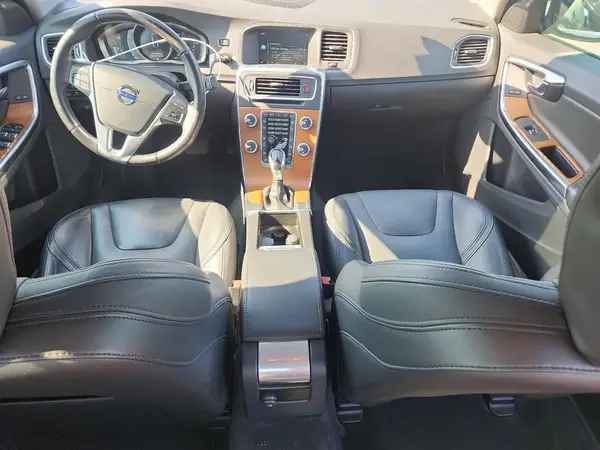 LYV402FK6GB109064 2016 VOLVO S60 - Image 8