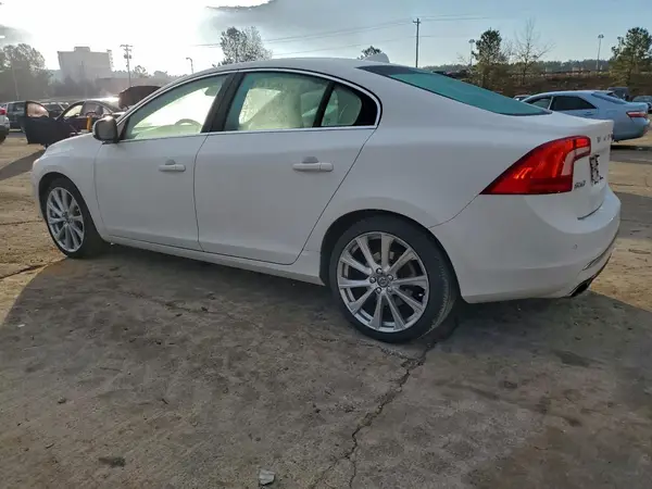 LYV402FM5GB100860 2016 VOLVO S60 - Image 2