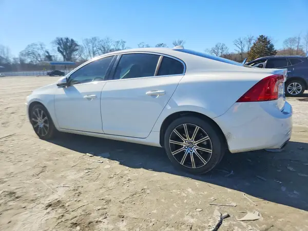 LYV402FM6GB097130 2016 VOLVO S60 - Image 2
