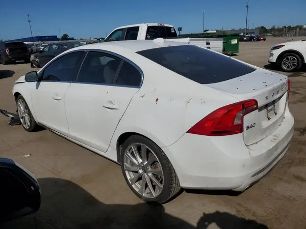 LYV402FM7GB101444 2016 VOLVO S60 - Image 2