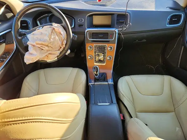 LYV402FM7GB109141 2016 VOLVO S60 - Image 8