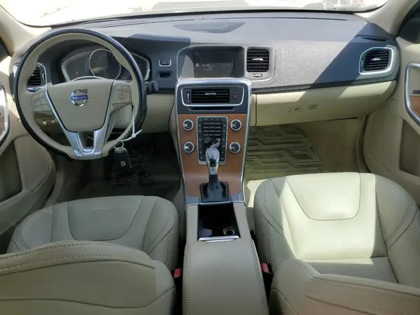 LYV402FMXGB092822 2016 VOLVO S60 - Image 8