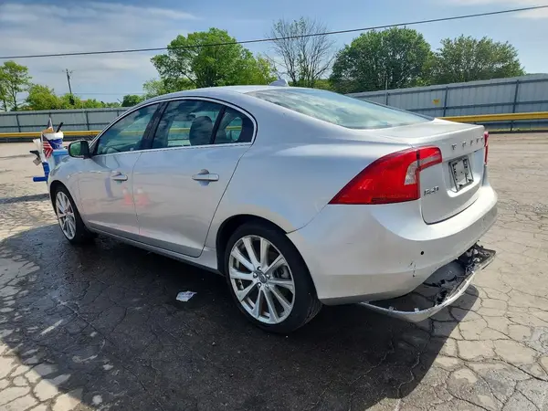 LYV402HK0HB195132 2017 VOLVO S60 - Image 2