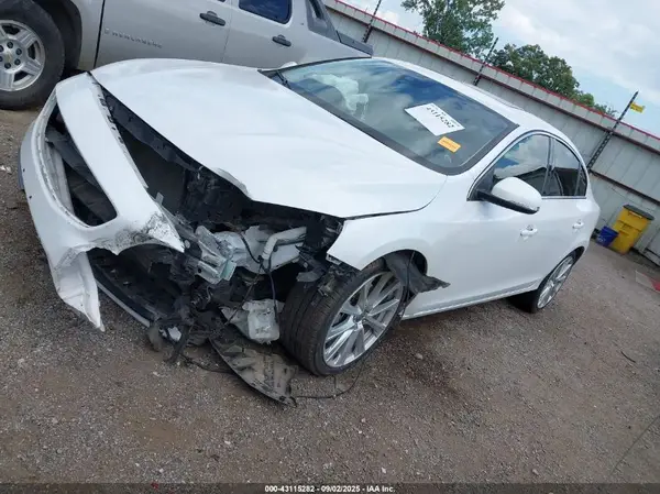 LYV402HK1JB160752 2018 VOLVO S60 - Image 2