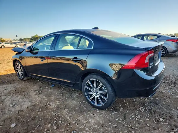 LYV402HK3HB196100 2017 VOLVO S60 - Image 2