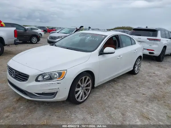 LYV402HK5JB169518 2018 VOLVO S60 - Image 2