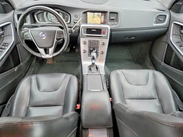 LYV402HK6JB185873 2018 VOLVO S60 - Image 8