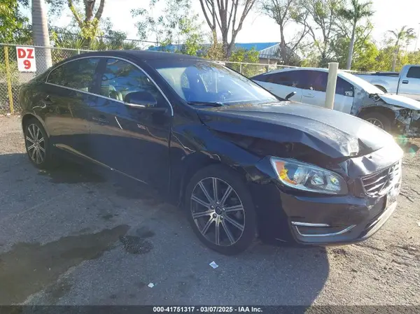 LYV402HK7HB130410 2017 VOLVO S60 - Image 1