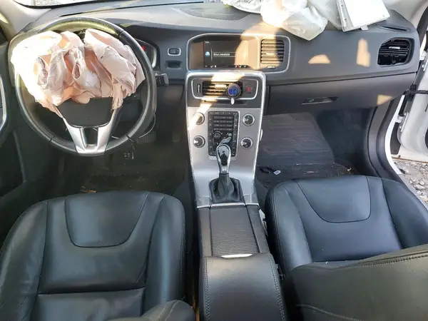 LYV402HK7HB133243 2017 VOLVO S60 - Image 8