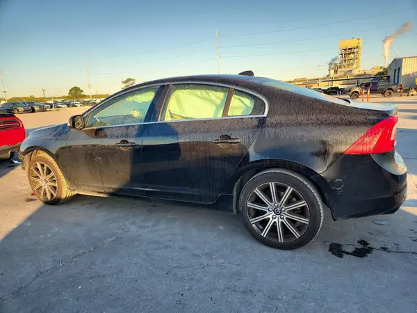 LYV402HK7JB173733 2018 VOLVO S60 - Image 2