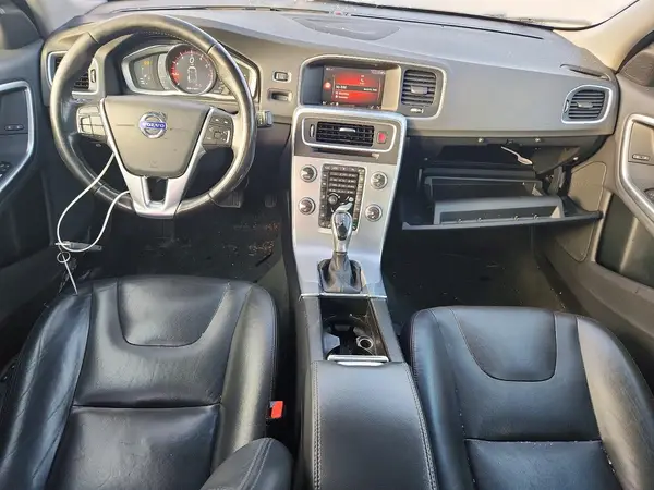 LYV402HK8JB179024 2018 VOLVO S60 - Image 8