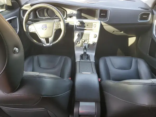 LYV402HK9JB158036 2018 VOLVO S60 - Image 8