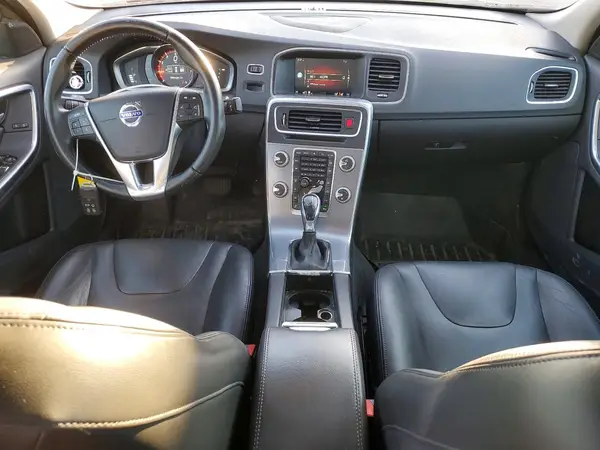 LYV402HKXHB133575 2017 VOLVO S60 - Image 8