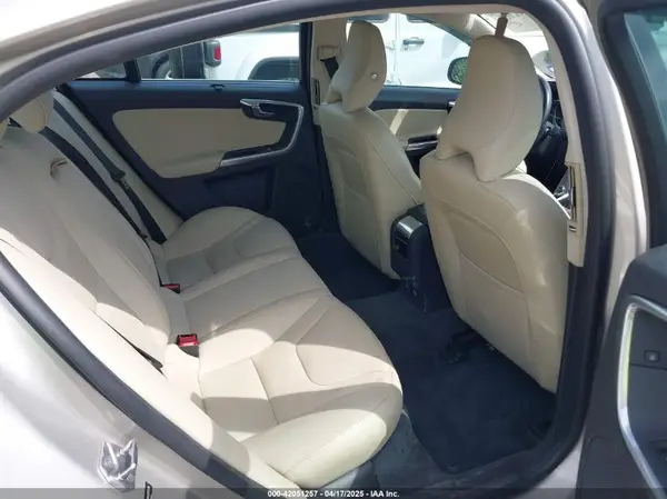 LYV402HKXJB172494 2018 VOLVO S60 - Image 8