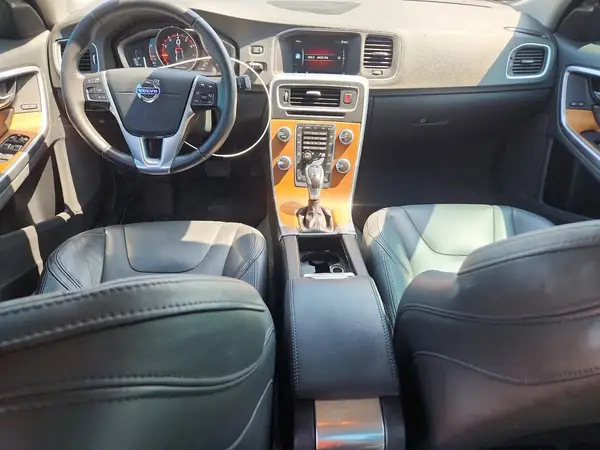 LYV402HM3HB126971 2017 VOLVO S60 - Image 8
