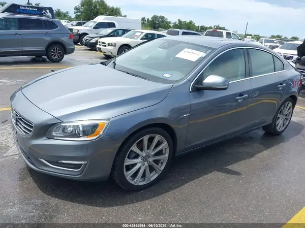 LYV402HM3HB132589 2017 VOLVO S60 - Image 2