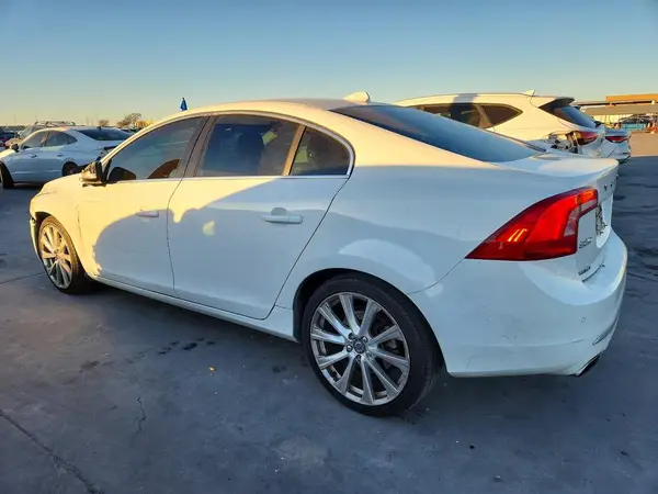 LYV402HM4HB140152 2017 VOLVO S60 - Image 2
