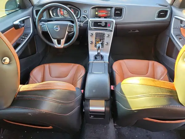 LYV402HM4HB140152 2017 VOLVO S60 - Image 8